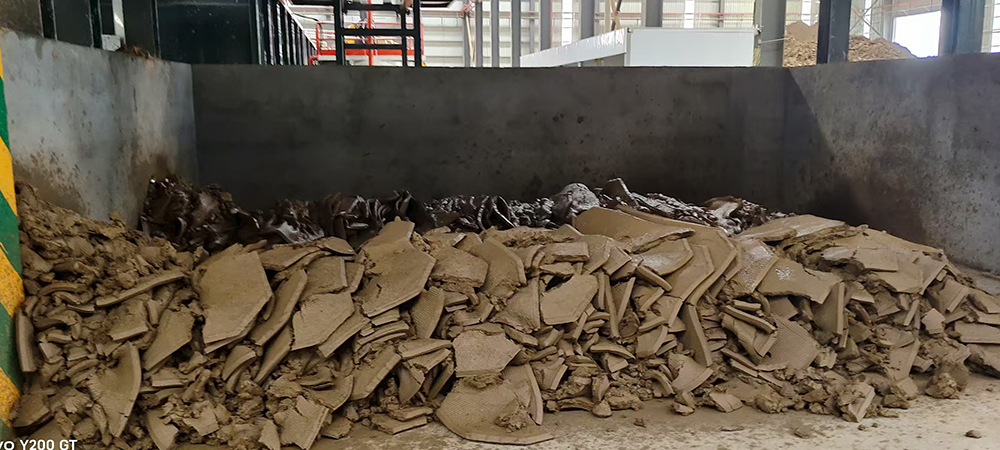 俄罗斯专享会通沟污泥治理现场